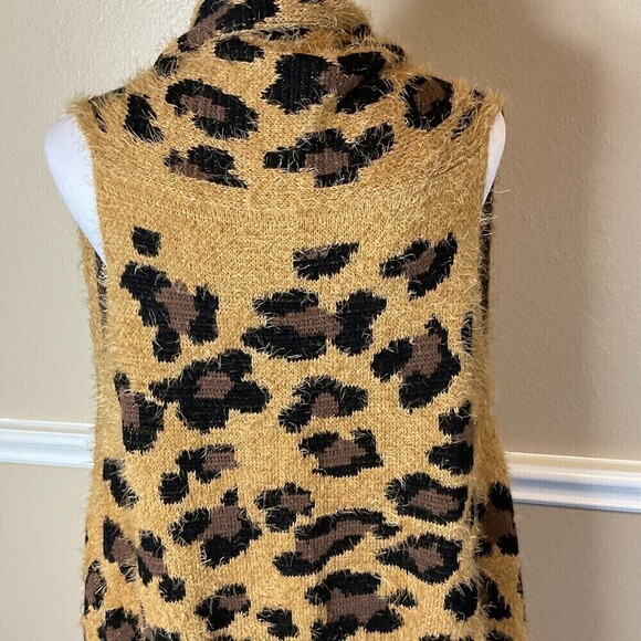 Leopard Cheetah Women SZ OS Poncho Jungle Fuzzy Knit Soft Wrap Cozy Cardigan U3 - Picture 10 of 11
